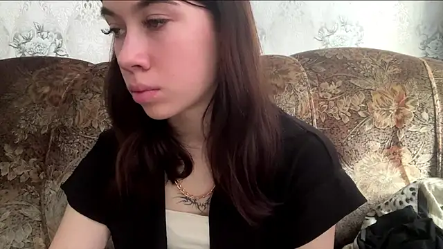 Snapshot of DebbiGoodknight chatting on 02-09-26, 09:40 DebbiGoodknight online show from 02-09-26, 09:40