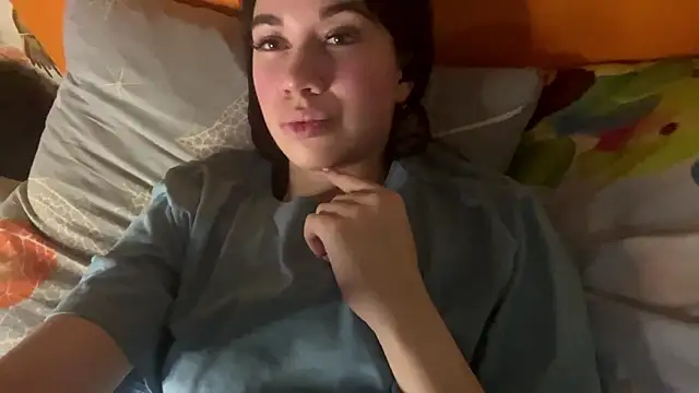 DebbiGoodknight online show from 01-08-26, 03:18