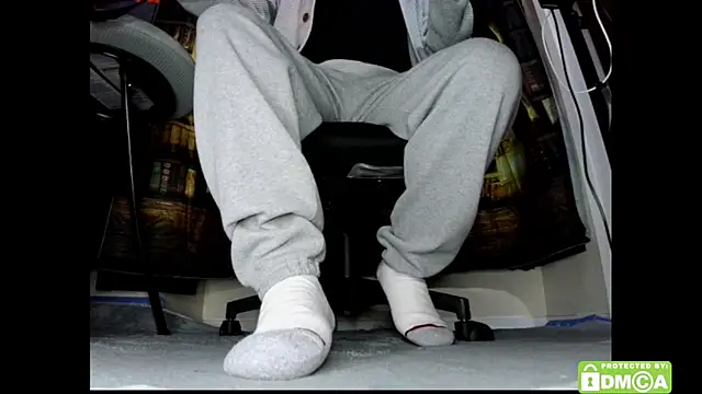 justshutupandwatch online show from 02-04-26, 05:41