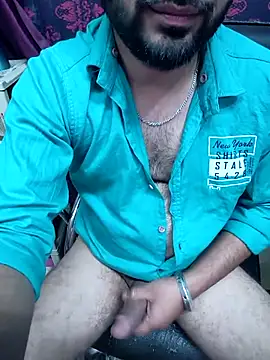 Cute Lucky online show from 02-22-26, 08:43