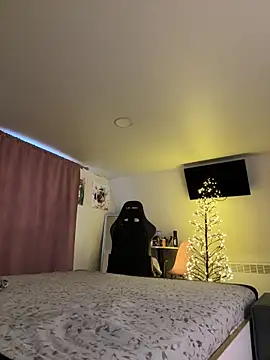 -MaybeBaby- online show from 12-04-25, 07:40