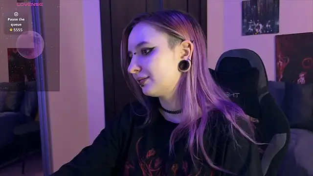 lavender monster online show from 02-08-26, 06:49