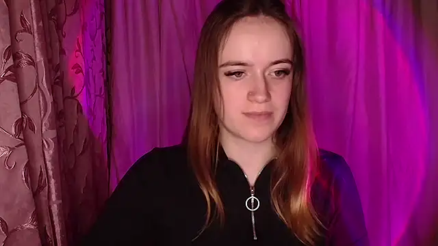 Illa May online show from 12-13-25, 08:04