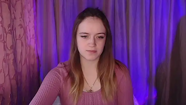 Illa May online show from 12-21-25, 10:50