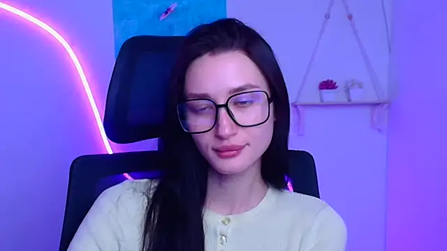 Stella XO online show from 12-21-25, 06:37