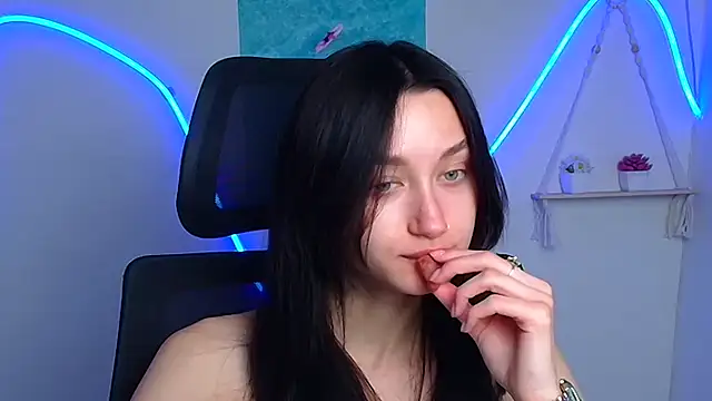 Stella XO online show from 04-28-26, 11:14