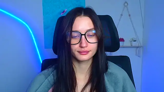 Stella XO online show from 02-17-26, 06:44