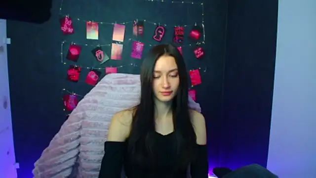 Stella XO online show from 04-08-26, 05:20