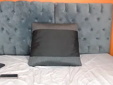 SEXYBUBBLES xXx online show from 11-19-25, 09:15