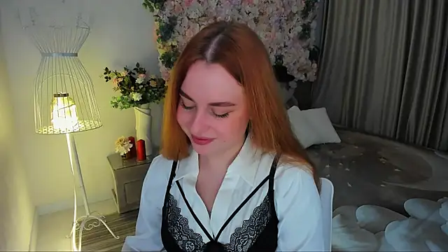 AirySilhouette online show from 11-23-25, 10:36