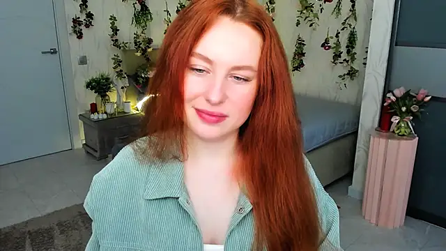 Snapshot of AirySilhouette chatting on 05-05-26, 04:15 AirySilhouette online show from 05-05-26, 04:15