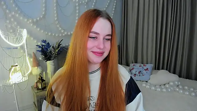 AirySilhouette online show from 12-19-25, 01:09