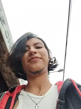 Zoe addiction online show from 11-24-25, 12:38