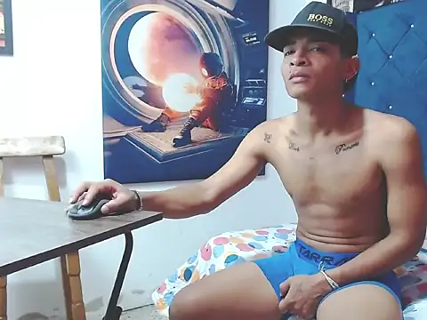 crissex3 online show from 03-10-26, 01:37