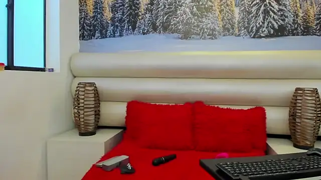 MillyHotsoon online show from 03-13-26, 11:04