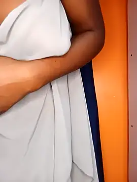 AngelaGraceY online show from 01-11-26, 04:30