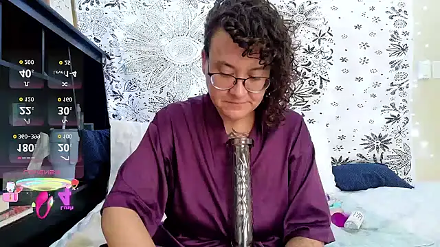 Snapshot of sareberr420 chatting on 01-12-26, 04:03 sareberr420 online show from 01-12-26, 04:03