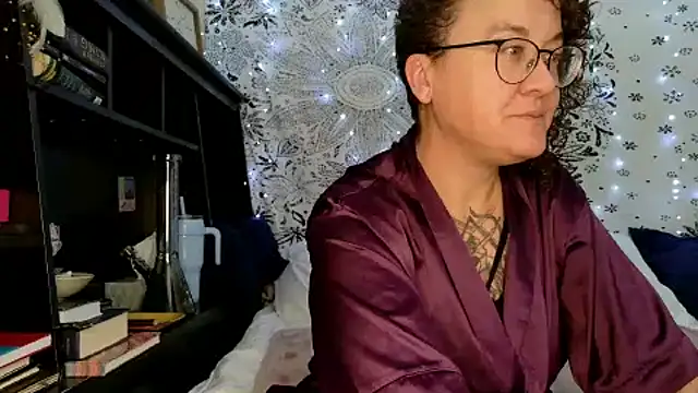 Snapshot of sareberr420 chatting on 01-13-26, 04:22 sareberr420 online show from 01-13-26, 04:22