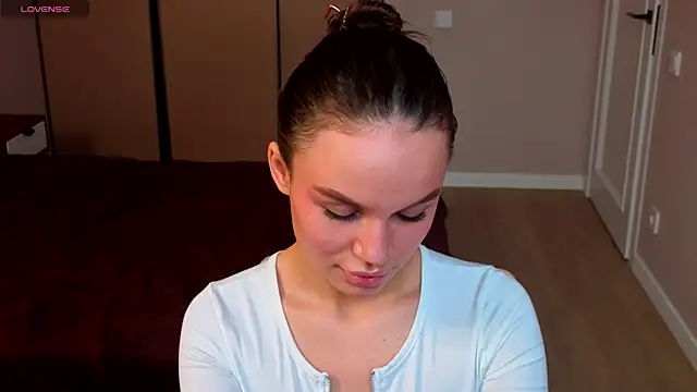 Tiffany Sweetie online show from 02-21-26, 12:07