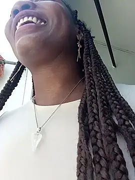 Amy Brunette online show from 12-18-25, 05:28