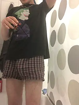 Spielzeugtwink online show from 06-17-26, 09:03