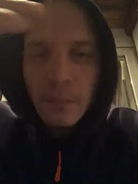 Spielzeugtwink online show from 12-15-25, 07:52