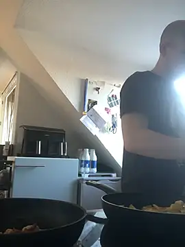Spielzeugtwink online show from 07-15-26, 05:53