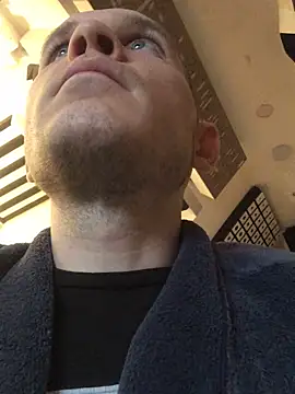 Spielzeugtwink online show from 12-23-25, 12:22