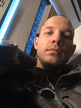 Spielzeugtwink online show from 03-13-26, 12:43