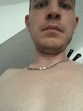 Spielzeugtwink online show from 06-30-26, 02:50