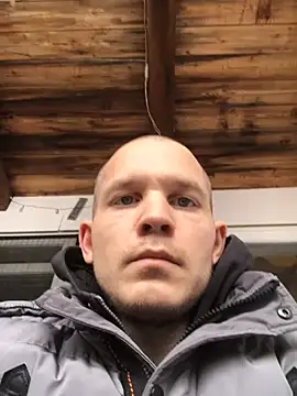 Spielzeugtwink online show from 02-13-26, 01:33