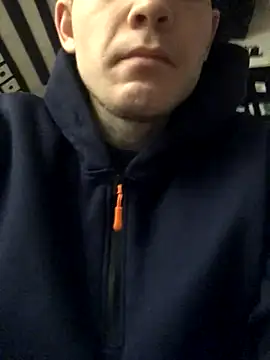 Spielzeugtwink online show from 12-14-25, 11:38