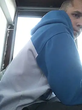 Spielzeugtwink online show from 04-20-26, 06:31