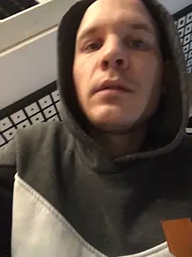 Spielzeugtwink online show from 12-21-25, 11:16