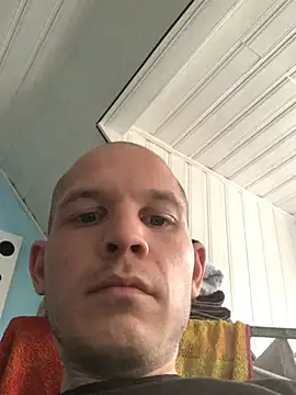 Spielzeugtwink online show from 07-25-26, 04:02
