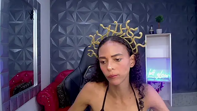 becky lynch 102 online show from 02-06-26, 05:42