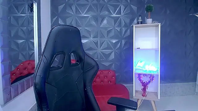 becky lynch 102 online show from 02-22-26, 07:48