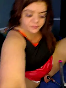 Snapshot of thickanjuicy chatting on 11-19-25, 05:13 thickanjuicy online show from 11-19-25, 05:13