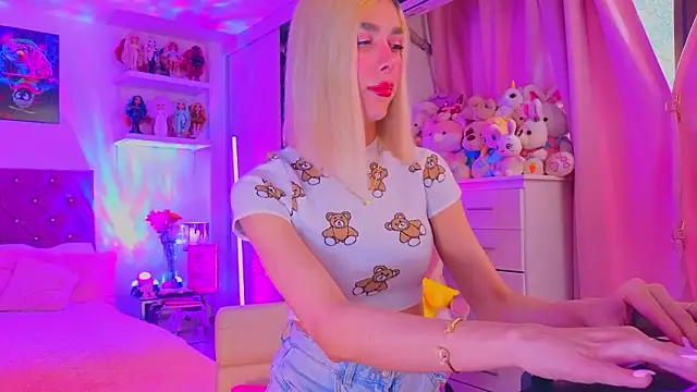 MadamBarbiee online show from 03-19-26, 08:53