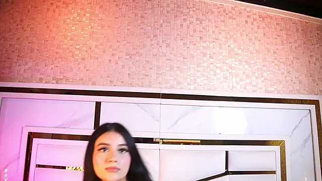 luciana agudelo online show from 02-16-26, 07:12