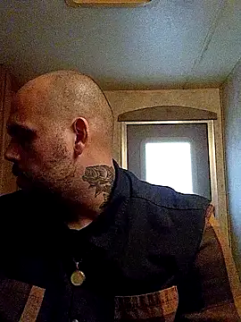 BigriskDaddy92 online show from 12-03-25, 10:42