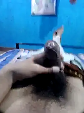 Snapshot of vaasuboy01 chatting on 03-10-26, 05:28 vaasuboy01 online show from 03-10-26, 05:28