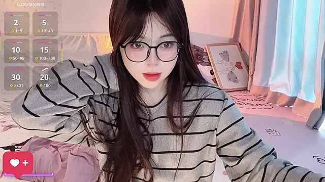 Snapshot of -Angela chatting on 11-27-25, 03:40 -Angela online show from 11-27-25, 03:40