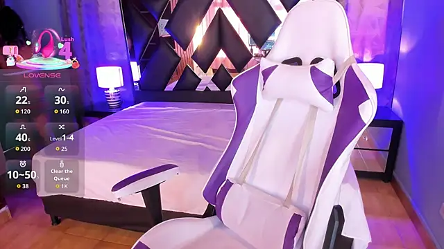 Snapshot of Kittyy_Bigboobs chatting on 11-19-25, 07:14 Kittyy Bigboobs online show from 11-19-25, 07:14