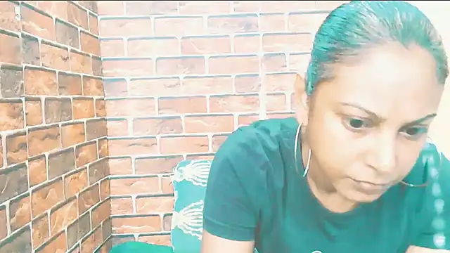 Snapshot of indian_spice_girl chatting on 05-25-26, 07:07 indian spice girl online show from 05-25-26, 07:07
