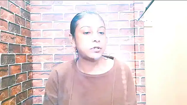 Snapshot of indian_spice_girl chatting on 05-13-26, 07:15 indian spice girl online show from 05-13-26, 07:15