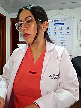 Snapshot of JustSamantha_ chatting on 02-07-26, 12:57 JustSamantha online show from 02-07-26, 12:57