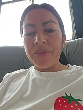 JustSamantha  online show from 07-09-26, 03:11