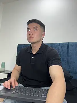 Ethan-Connor online show from 11-28-25, 08:42