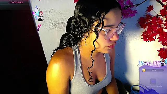 Snapshot of chleo_rosse chatting on 06-03-26, 03:17 chleo rosse online show from 06-03-26, 03:17